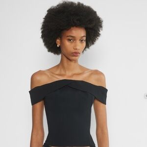 NWT Aritzia Wilfred Queens Top Off the shoulder black small